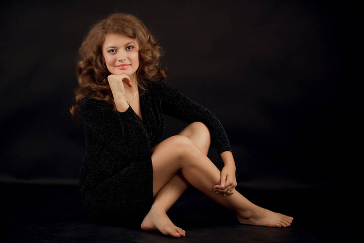 Елена...