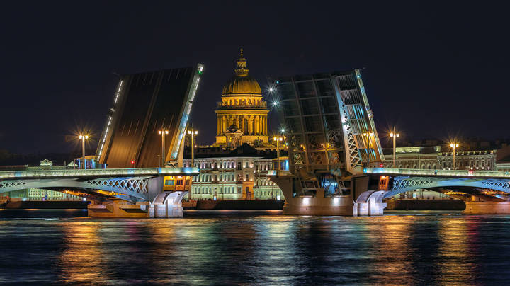  Санкт-Петербург, Благовещенский мост...