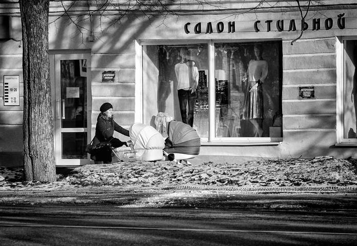 В Салон попозже...