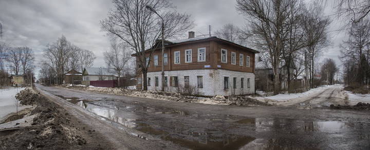 Угол улицы Ленина и Революционной