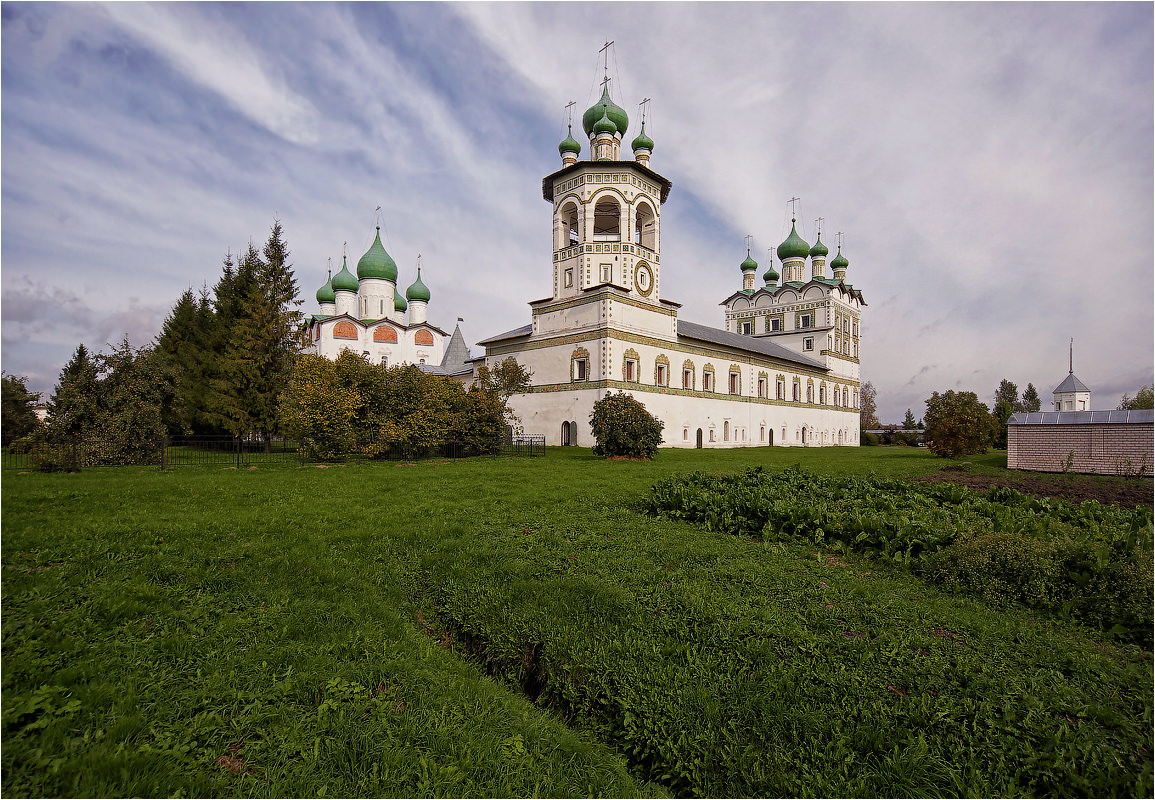 Нико́ло-Вяжи́щский монастырь