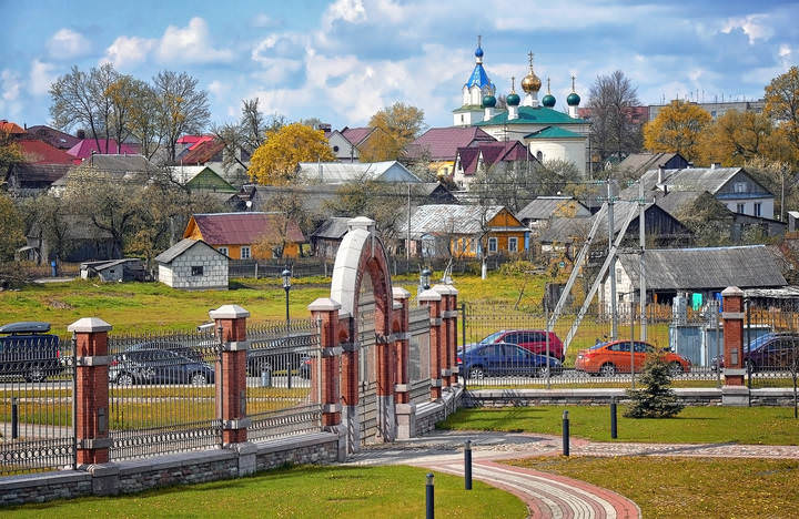 Городской посёлок Мир
