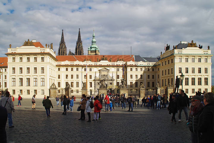 Прага