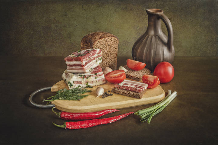 С салом