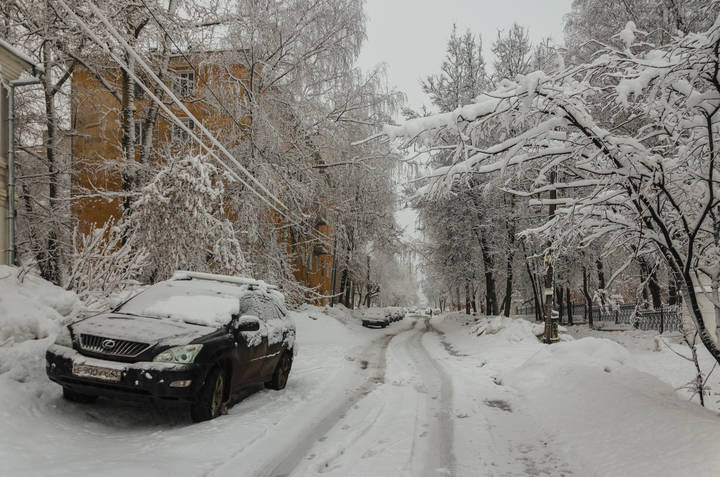 Снежный март