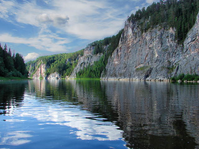 Камень Писаный. Река Вишера, север Пермского края