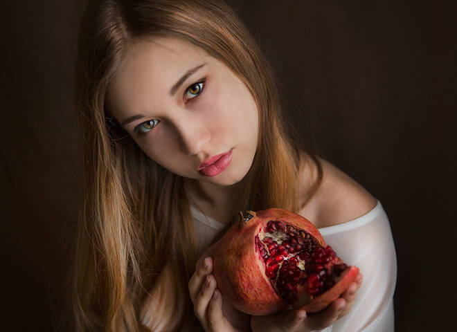 С гранатом