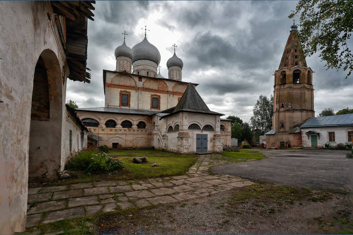 Старый храм