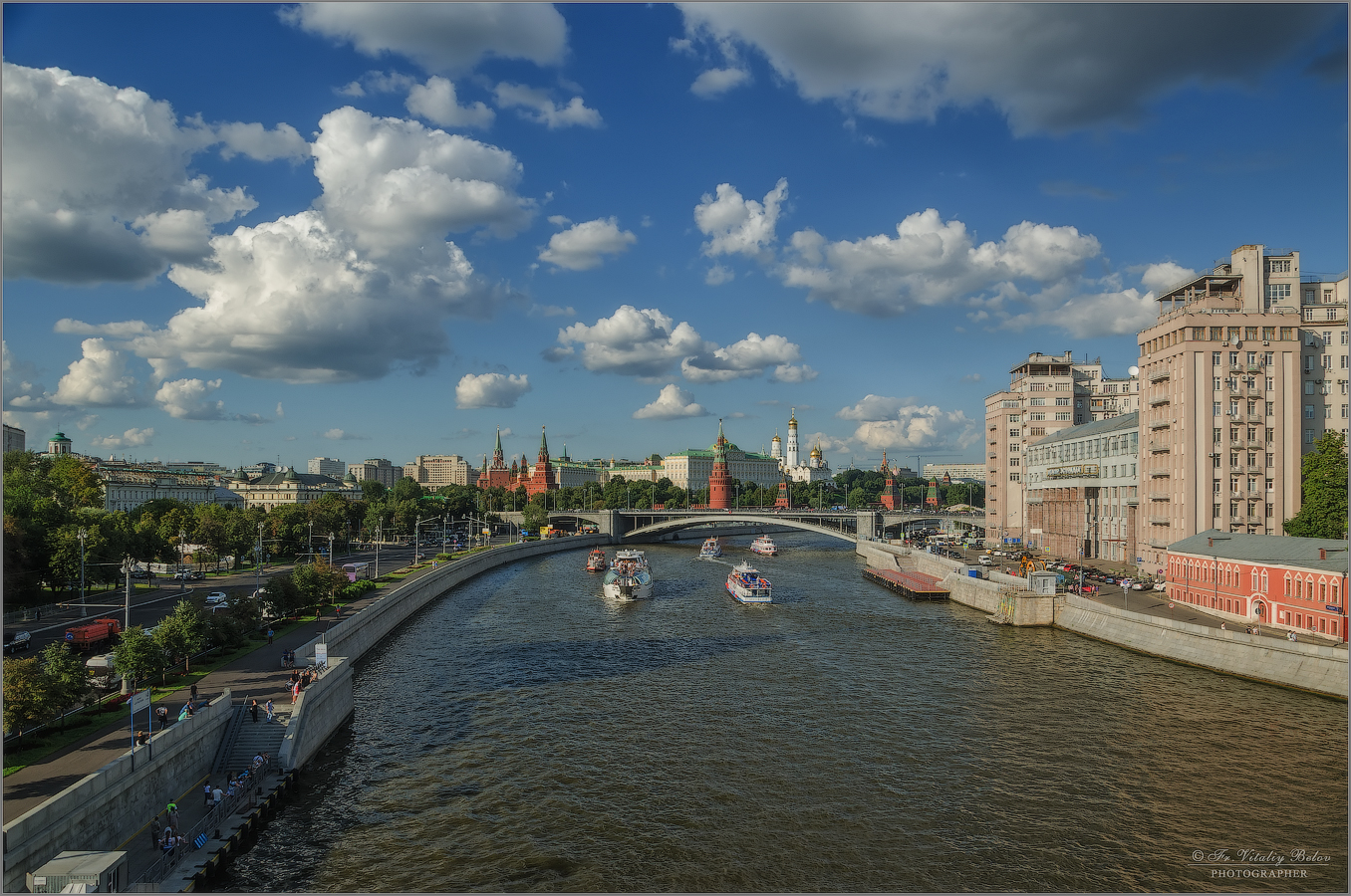 С нового моста созерцая Москву