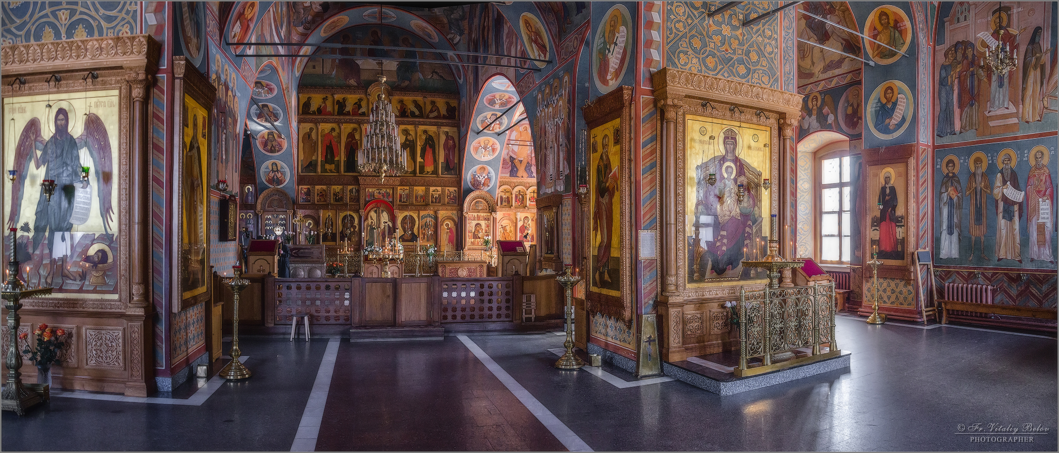 Интерьер Казанского храма монастыря Оптина пустынь