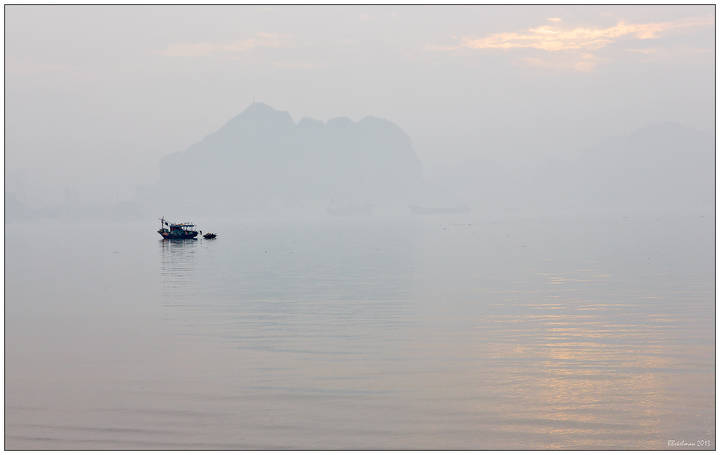  Vietnam Ha-Long bay