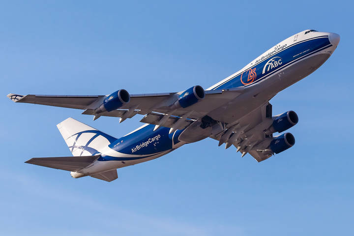 747