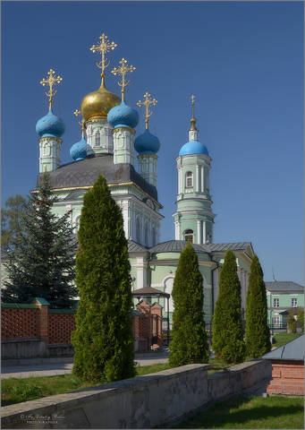 Под ясным Оптинским небом