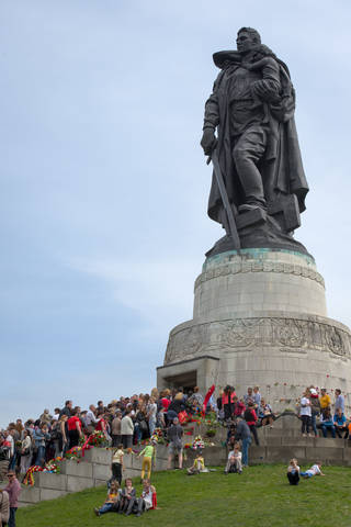 сюда не зарастет