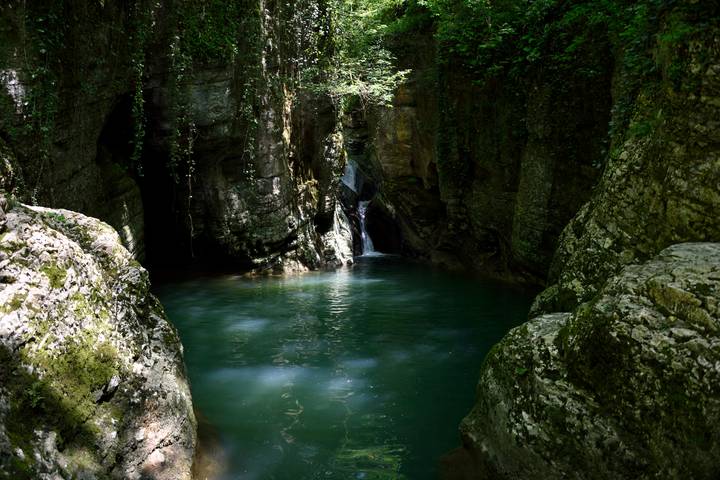 Агурский водопад.