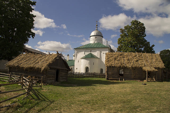 Изборск.