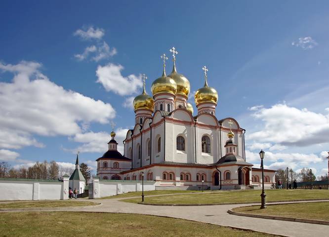 Валдайский Иверский монастырь