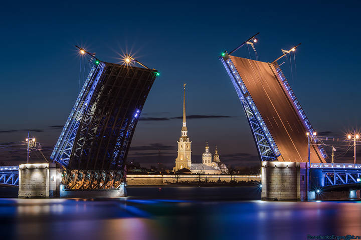 Дворцовый мост