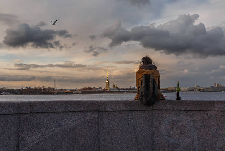 В Питере пить