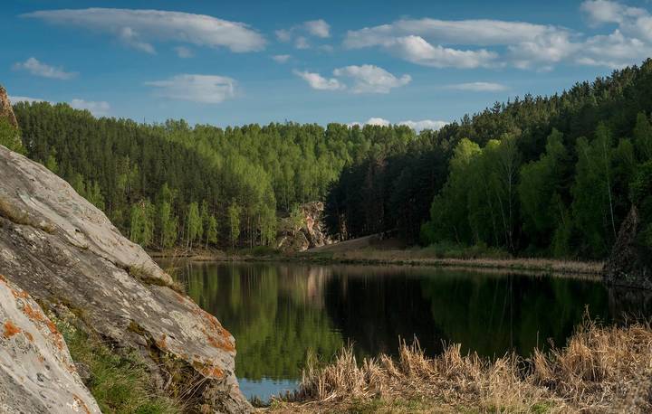 каменные ворота