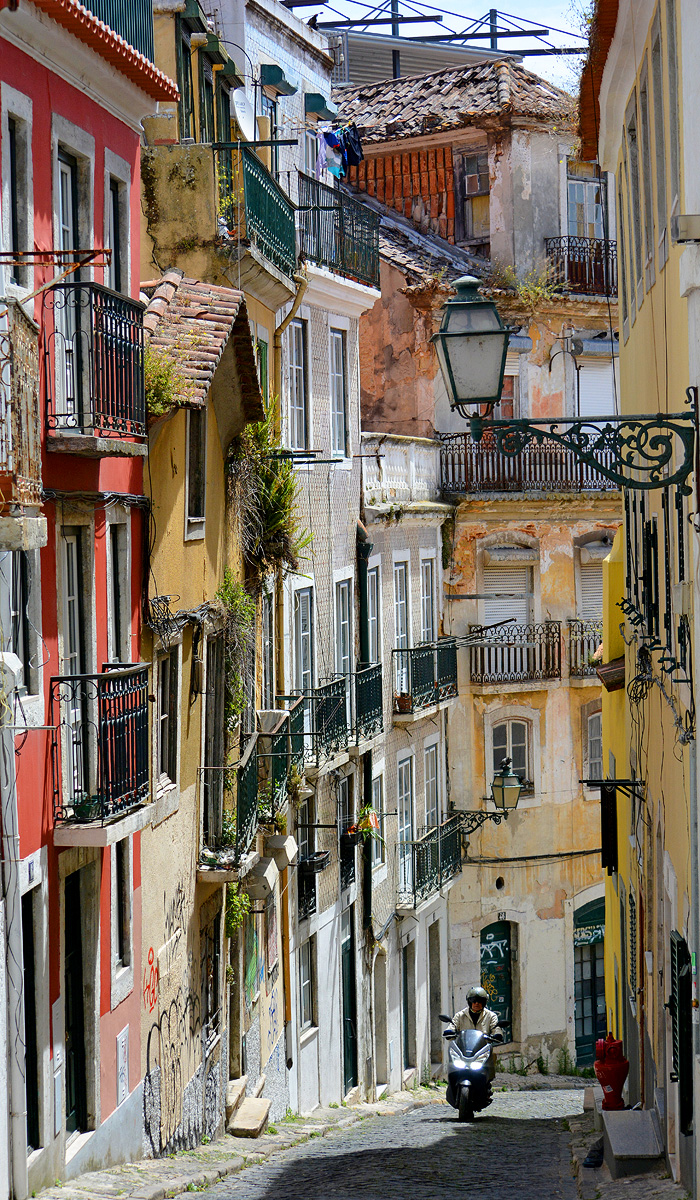 По узким улочкам старого Лиссабона