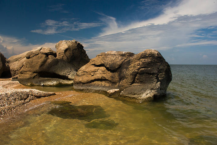 Камни Азовского моря.