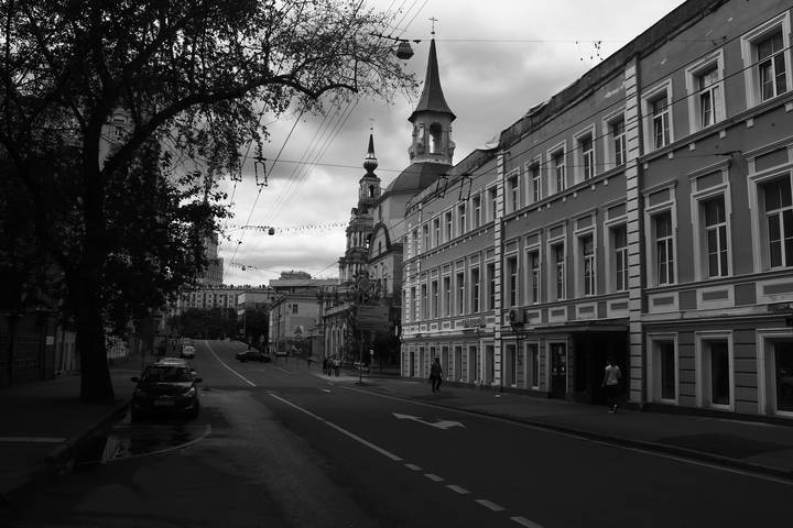 Новая Басманная улица