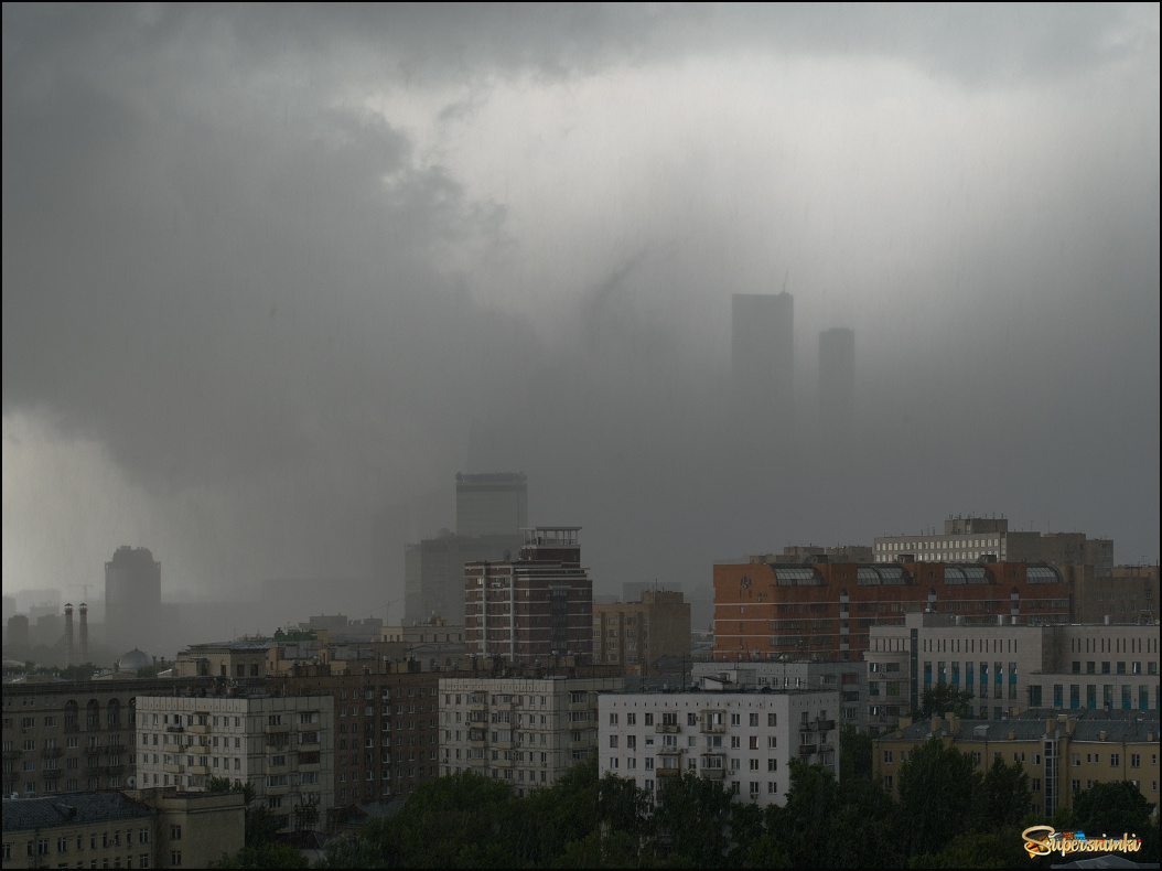 Как московское небо вчера на Сити упало