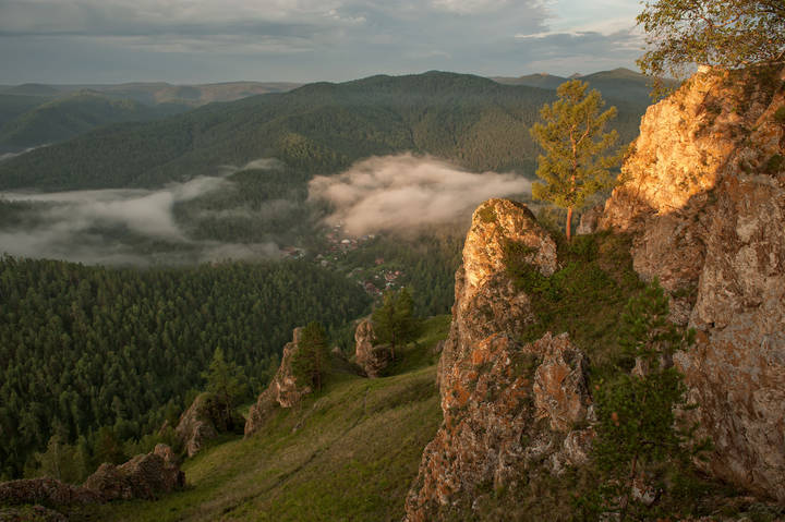 С первыми лучами солнца