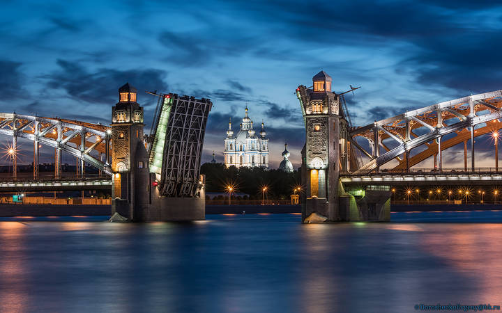 Большеохтинский мост