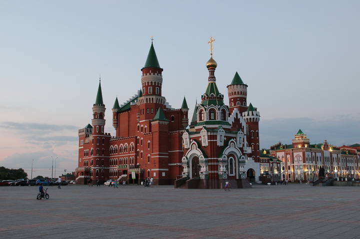 В лучах заходящего солнца 
