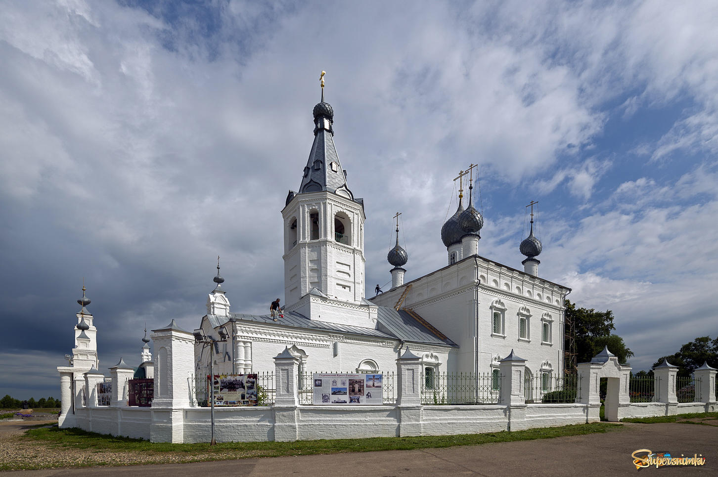 Храм в Годеново