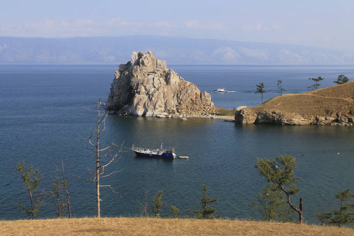 Остров Ольхон на озере Байкал (Иркутская область)