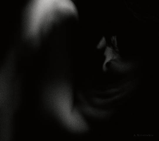 From the series "Night" Каждое открытие, изменяющее природу, назначение предмета или феномена, является сюрреалистическим фактом. Every discovery that changes the nature, purpose of an object or phenomenon, is a surreal fact.