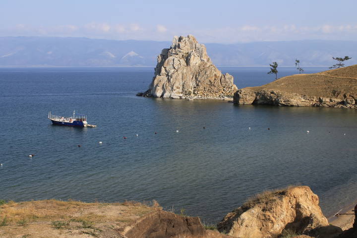 Остров Ольхон на озере Байкал (Иркутская область)