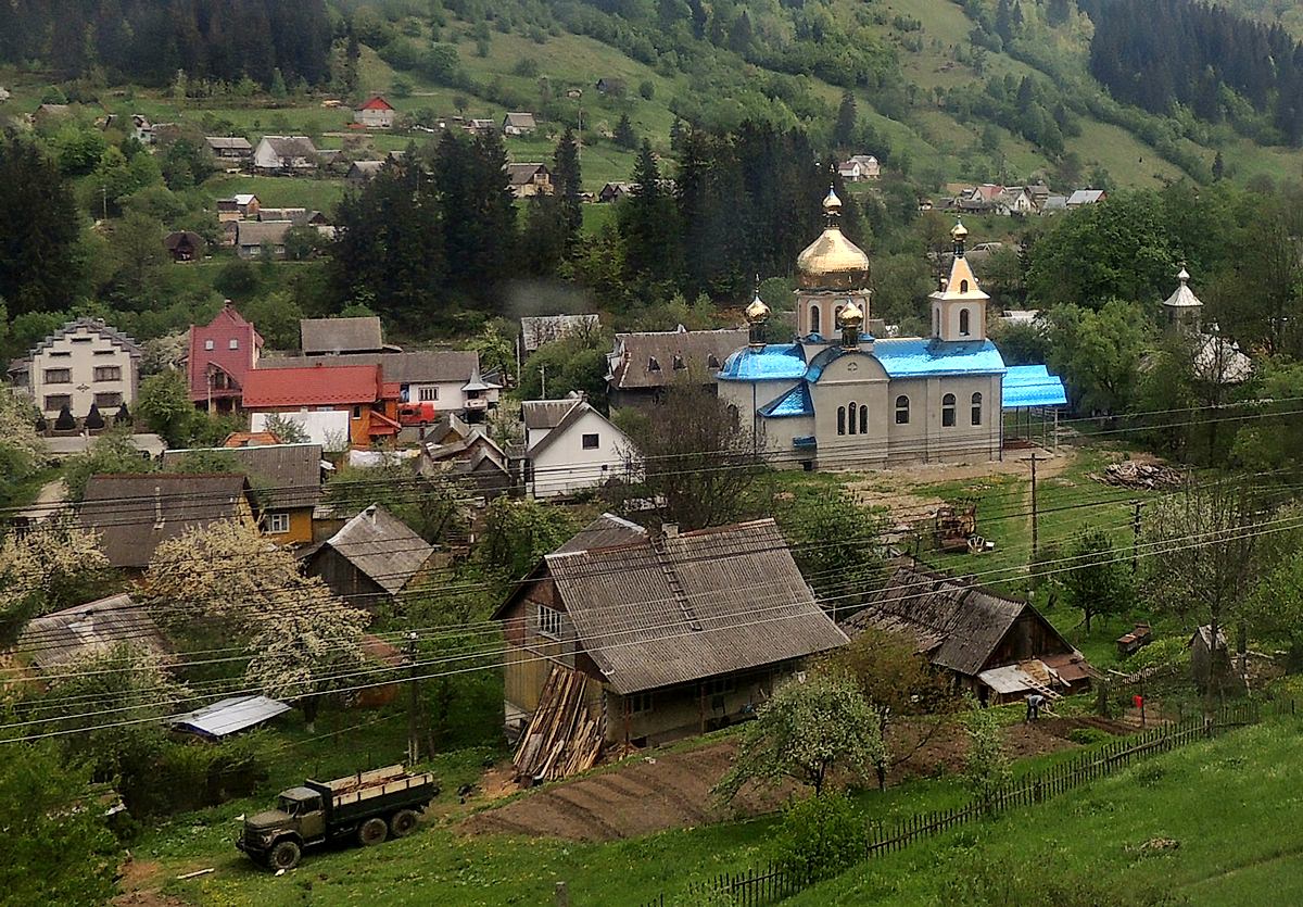Карпатское село