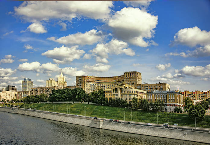Прогулки по Москве. Ростовская набережная.
