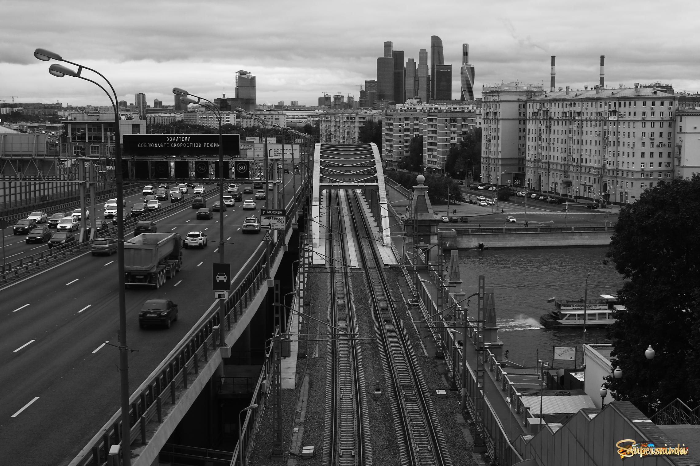 Вид на Андреевский Железнодорожный мост (МЦК)