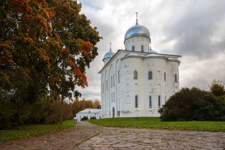 Дождливая прогулка