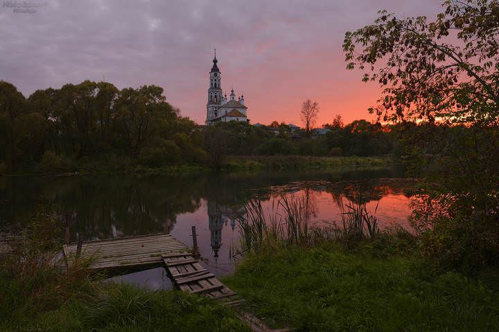 Осенний закат в Лежневе