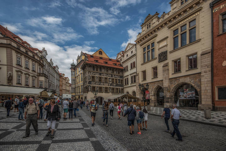 Male Náměstí