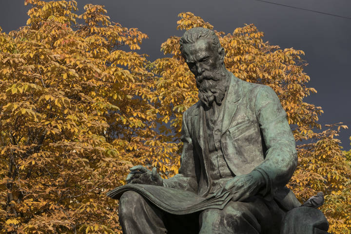 Памятник Н.А. Римскому -Корсакову.