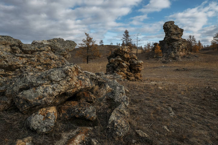 Природные изваяния Тажеранской степи.
