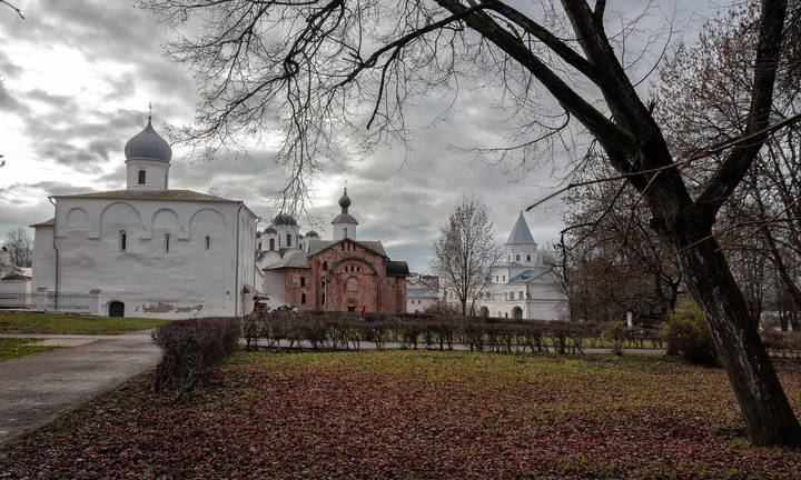 Хоровод церквей