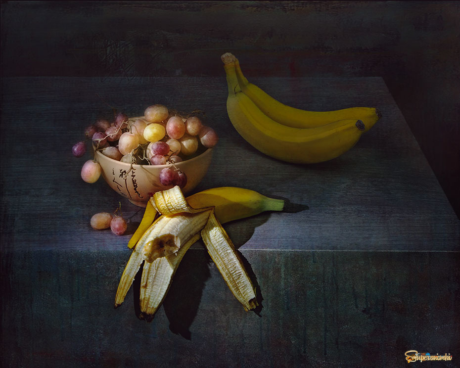 бананы и виноград