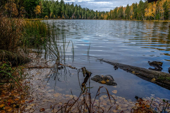 Озеро  "Сказка".