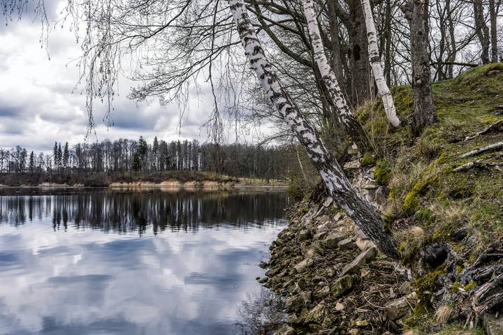 была весна