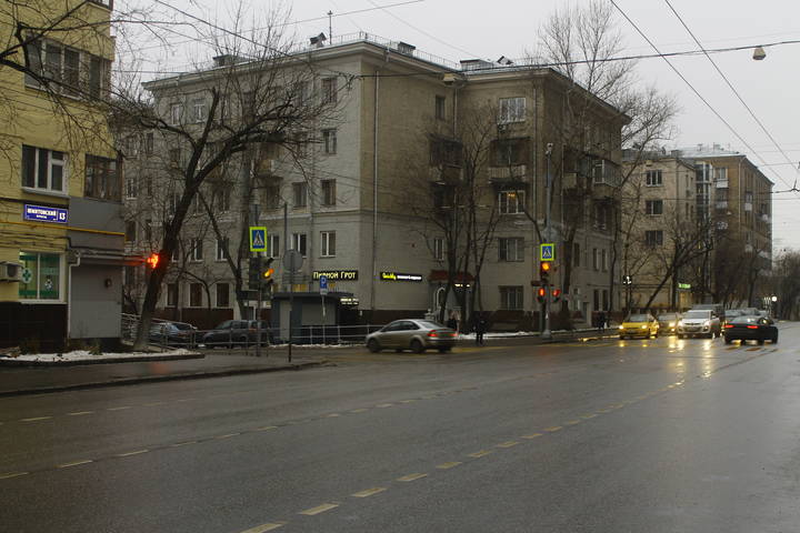 Шмитовский проезд