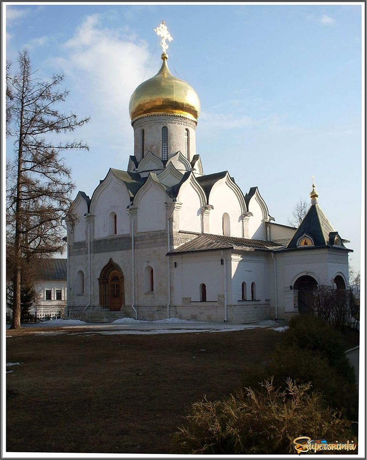 Собор Рождества Пресвятой Богородицы (1405 г ) в Саввино - Сторожевском монастыре г. Звенигород. 