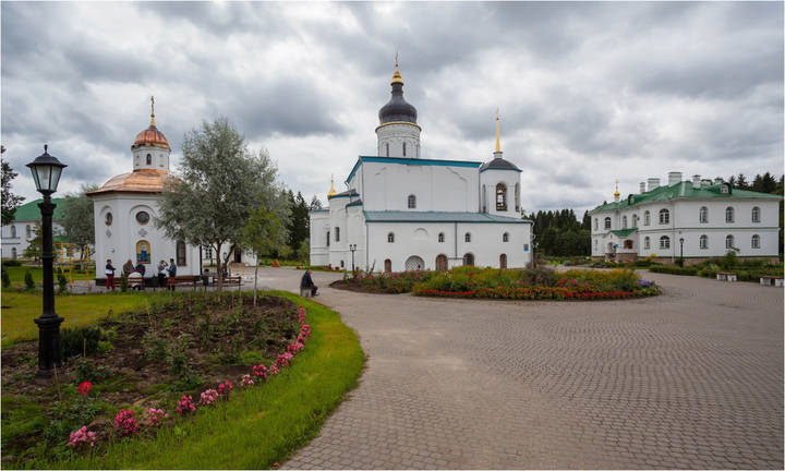 Спасо-Елеазаровский Монастырь